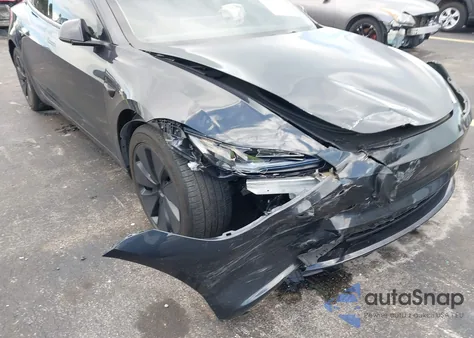 2024 Tesla Model 3 из США, поврежденный, VIN 5YJ3E1EA2RF743635